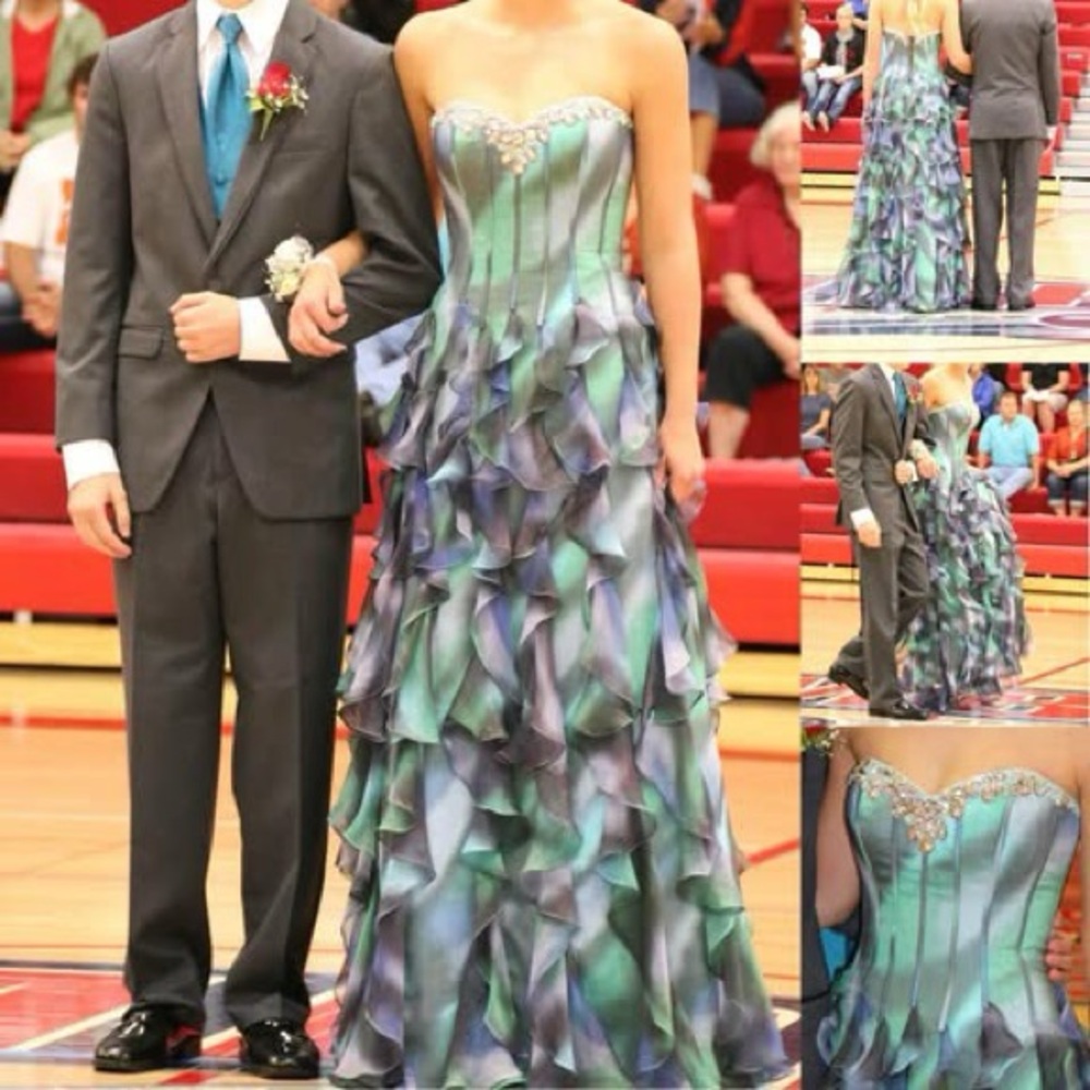 Elegant Strapless Multicolor Prom Dress